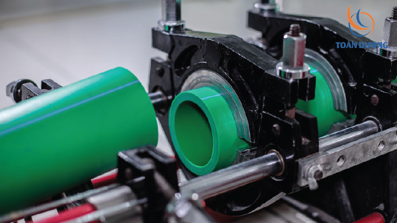 hàn đối đầu b2